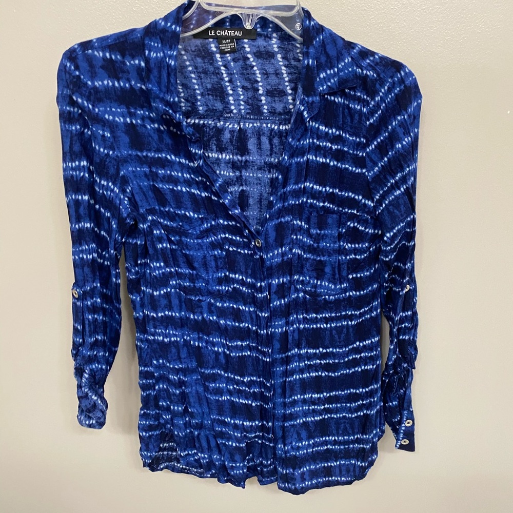 Le Chateau button down blouse